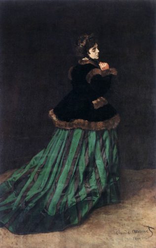 زنی در لباس سبز